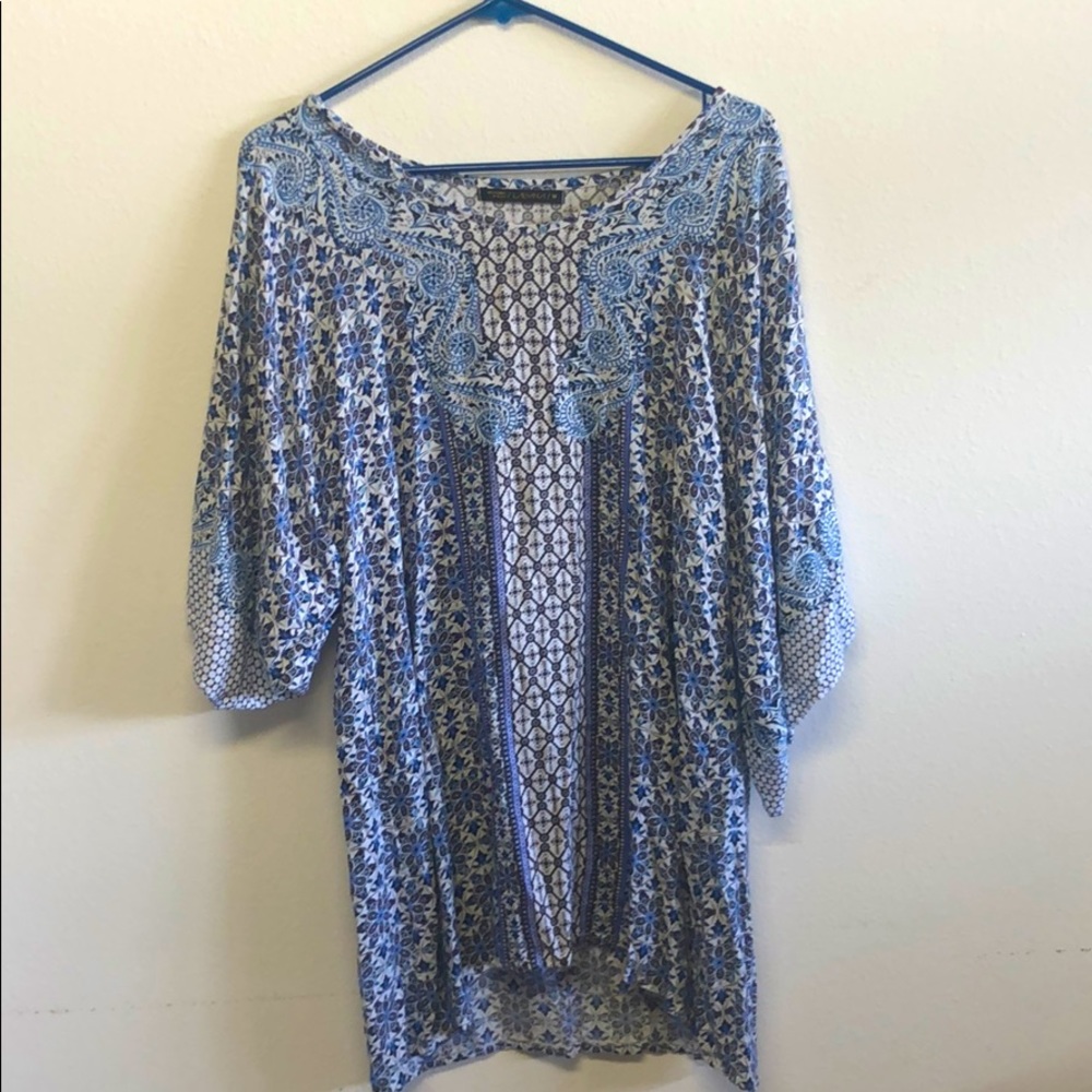 Blue patterned flowy dress